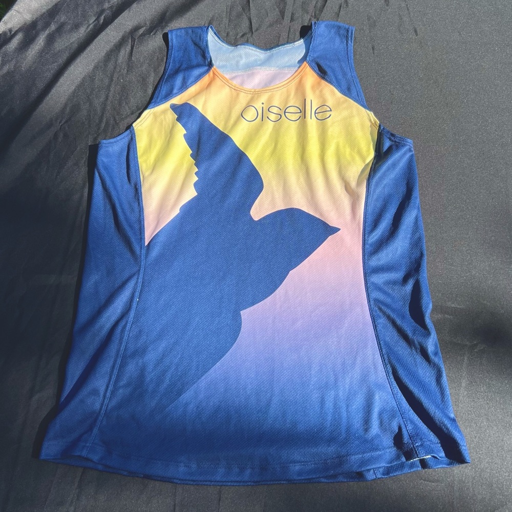 Oiselle Volée team singlet—ombre—M